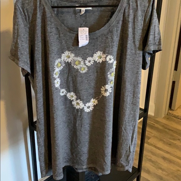 Maurices Tops - Maurices graphic tee